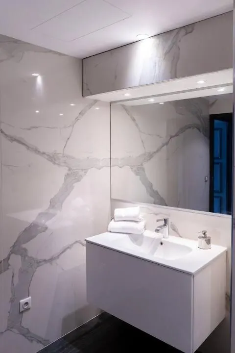Апартаменты Amazing Appartements On Champs-Elysees Париж Франция